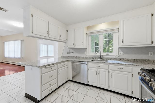 12 Diggins Court, South Windsor, CT 06074