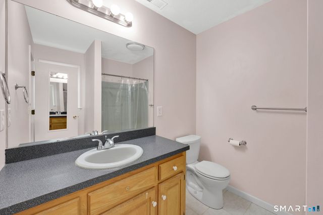 12 Diggins Court, South Windsor, CT 06074