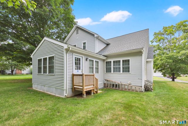 12 Diggins Court, South Windsor, CT 06074