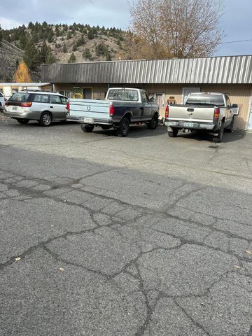 755 S Canyon Boulevard, John Day, OR 97845