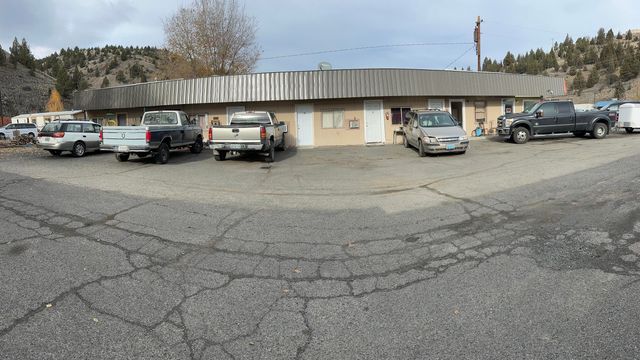 755 S Canyon Boulevard, John Day, OR 97845