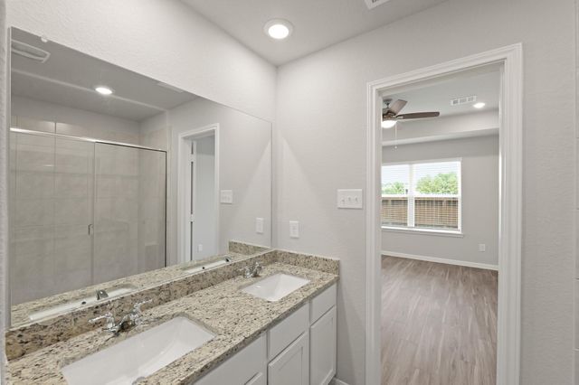 15602 Coneflower Hills Drive, Houston, TX 77090