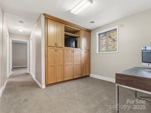 605 Dana Road, Hendersonville, NC 28792