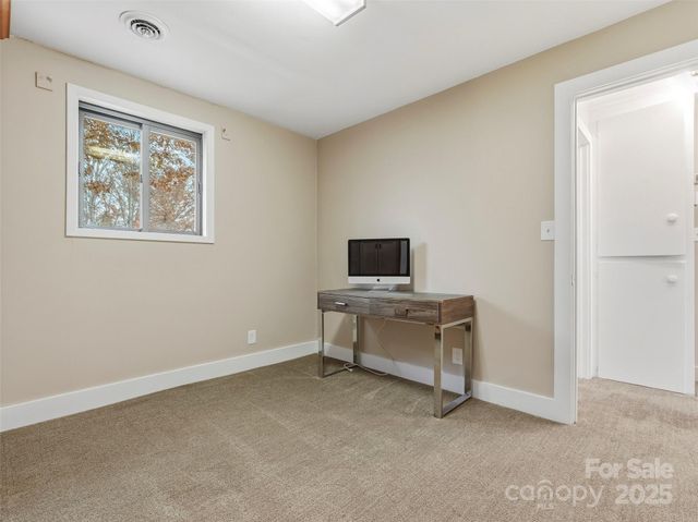 605 Dana Road, Hendersonville, NC 28792