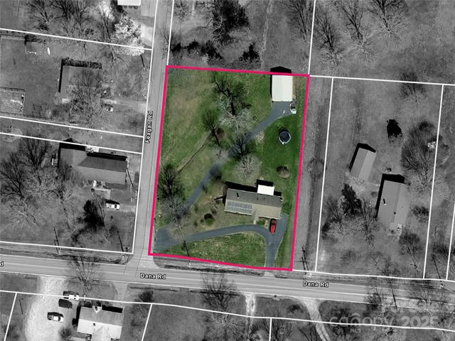 605 Dana Road, Hendersonville, NC 28792