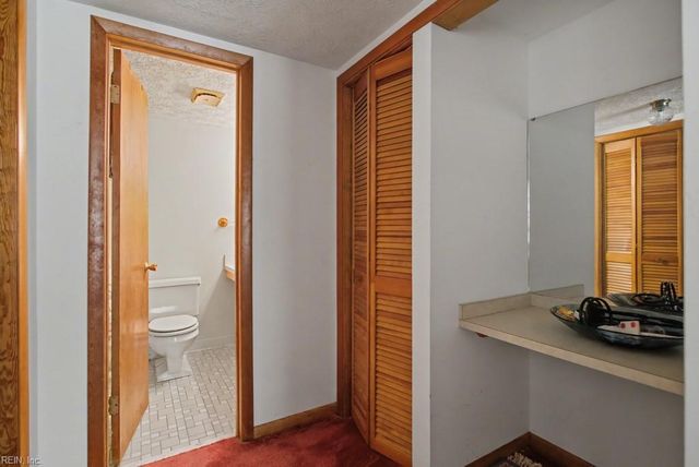 123 Laura LN, Yorktown, VA 23692