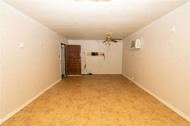 1524 ORMOND Dr, Corpus Christi, TX 78415