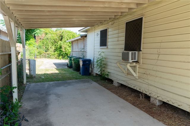 1524 ORMOND Dr, Corpus Christi, TX 78415