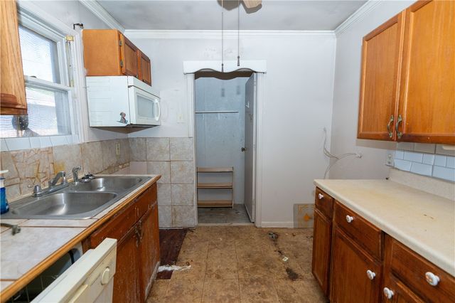 1524 ORMOND Dr, Corpus Christi, TX 78415