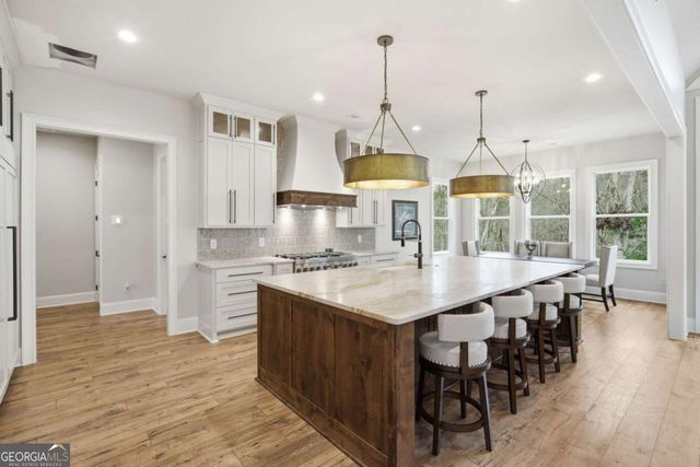 110 Peninsula Way, Dawsonville, GA 30534