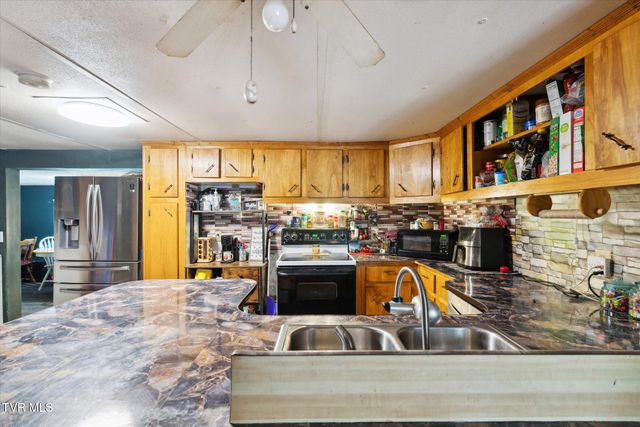 102 Tolley Lane, Erwin, TN 37650