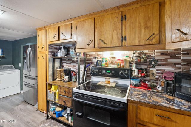 102 Tolley Lane, Erwin, TN 37650