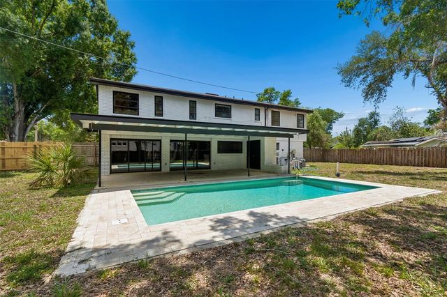 1003 W RIVER HEIGHTS AVENUE, Tampa, FL 33603