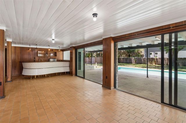 1003 W RIVER HEIGHTS AVENUE, Tampa, FL 33603