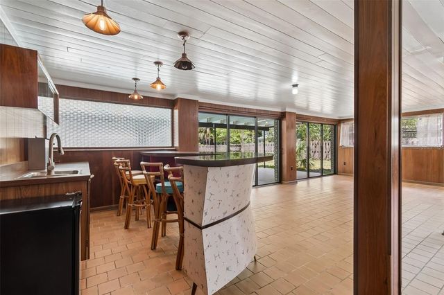 1003 W RIVER HEIGHTS AVENUE, Tampa, FL 33603