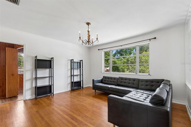 1003 W RIVER HEIGHTS AVENUE, Tampa, FL 33603