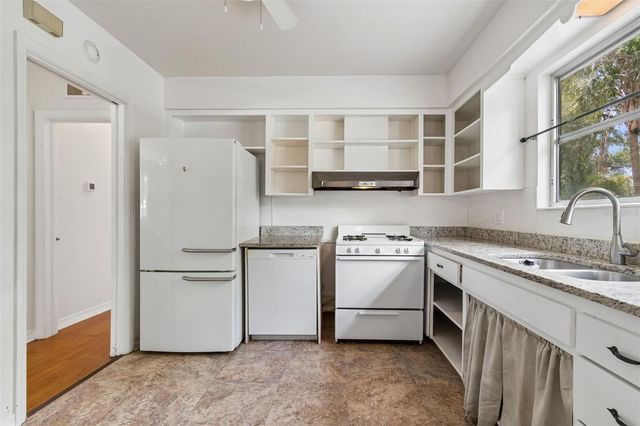 1003 W RIVER HEIGHTS AVENUE, Tampa, FL 33603