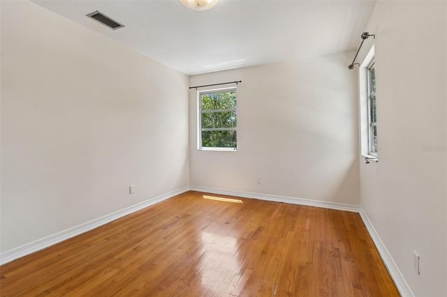 1003 W RIVER HEIGHTS AVENUE, Tampa, FL 33603