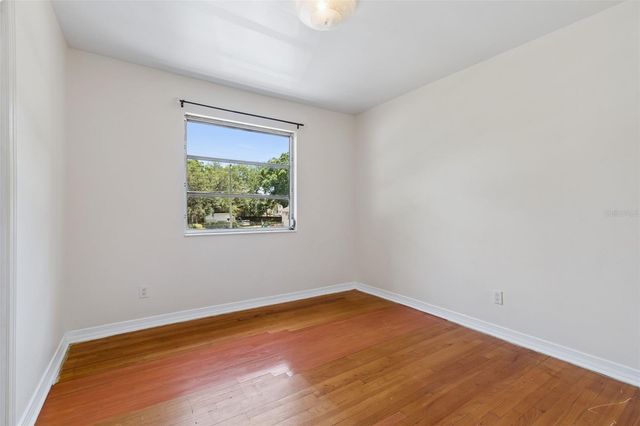1003 W RIVER HEIGHTS AVENUE, Tampa, FL 33603