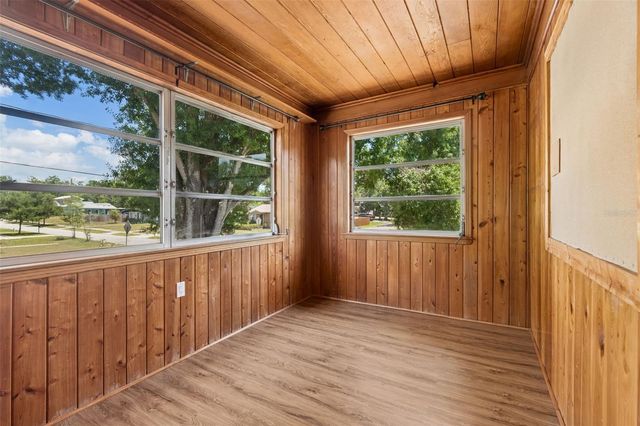 1003 W RIVER HEIGHTS AVENUE, Tampa, FL 33603