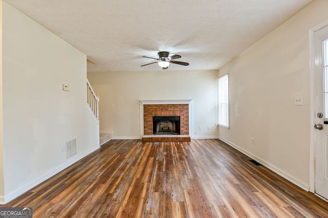 105 N Oakland Circle, Mcdonough, GA 30253