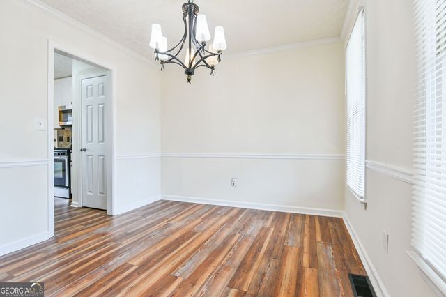 105 N Oakland Circle, Mcdonough, GA 30253