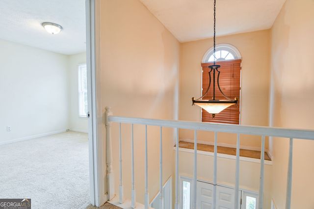 105 N Oakland Circle, Mcdonough, GA 30253