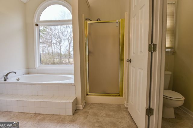 105 N Oakland Circle, Mcdonough, GA 30253