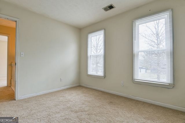 105 N Oakland Circle, Mcdonough, GA 30253