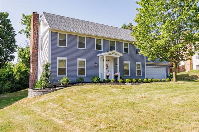 34 Bent Oak Trl, Perinton, NY 14450
