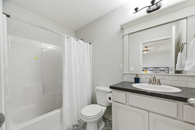 1621 N Thoroughbred St, Wichita, KS 67235