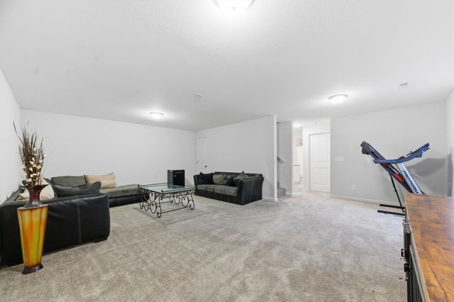 1621 N Thoroughbred St, Wichita, KS 67235