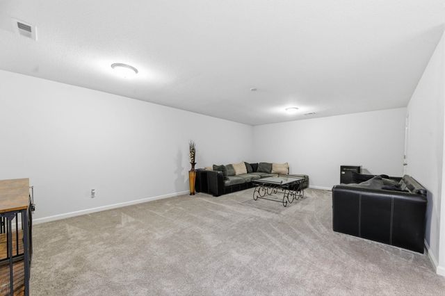 1621 N Thoroughbred St, Wichita, KS 67235