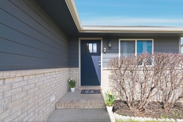 1621 N Thoroughbred St, Wichita, KS 67235