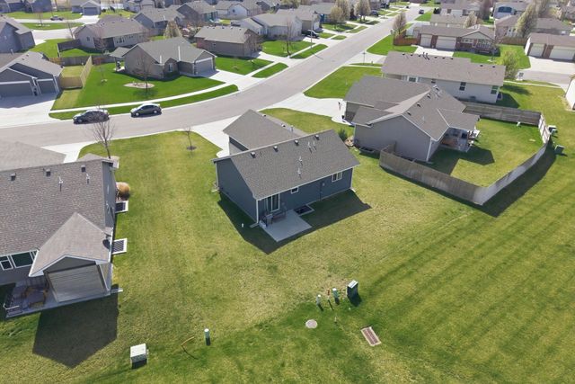 1621 N Thoroughbred St, Wichita, KS 67235