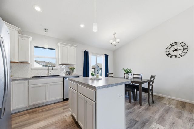 1621 N Thoroughbred St, Wichita, KS 67235