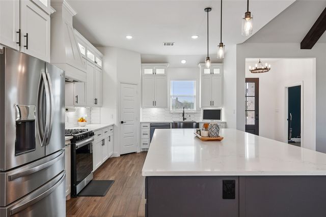 8608 Kassandra Drive, Sanger, TX 76266