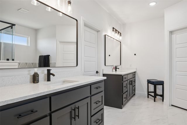 8608 Kassandra Drive, Sanger, TX 76266