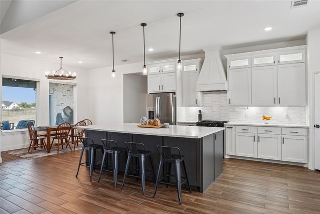 8608 Kassandra Drive, Sanger, TX 76266