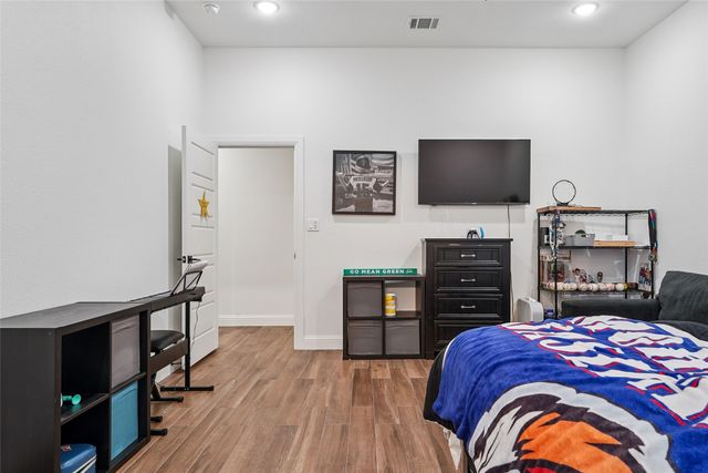 8608 Kassandra Drive, Sanger, TX 76266