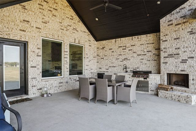 8608 Kassandra Drive, Sanger, TX 76266