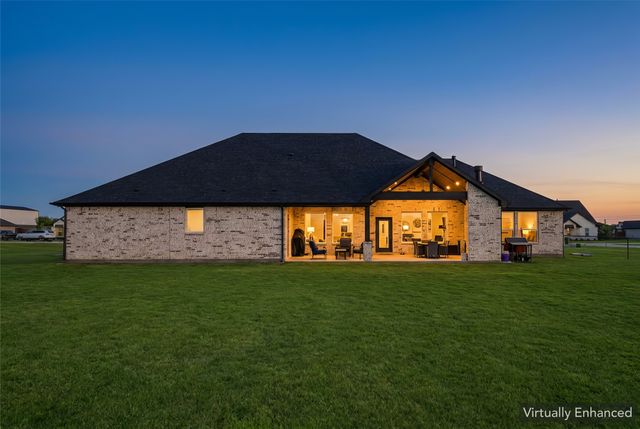 8608 Kassandra Drive, Sanger, TX 76266