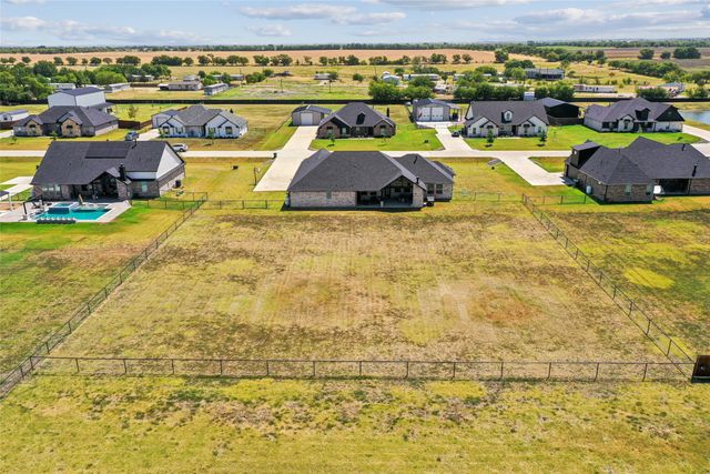 8608 Kassandra Drive, Sanger, TX 76266