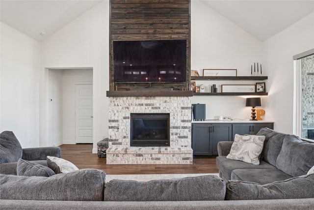 8608 Kassandra Drive, Sanger, TX 76266