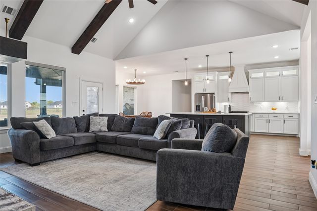 8608 Kassandra Drive, Sanger, TX 76266