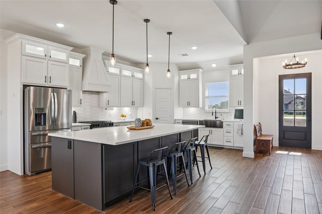 8608 Kassandra Drive, Sanger, TX 76266