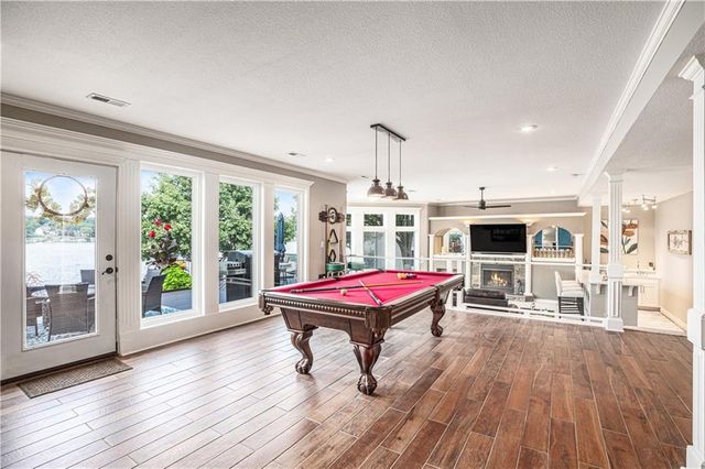 326 Southshore Drive, Lake Winnebago, MO 64034