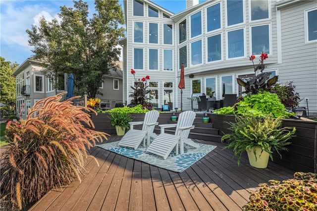 326 Southshore Drive, Lake Winnebago, MO 64034