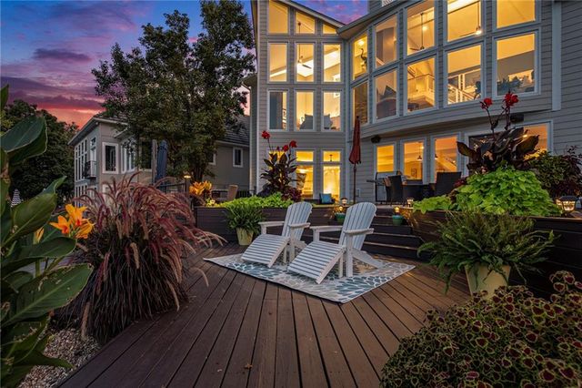 326 Southshore Drive, Lake Winnebago, MO 64034