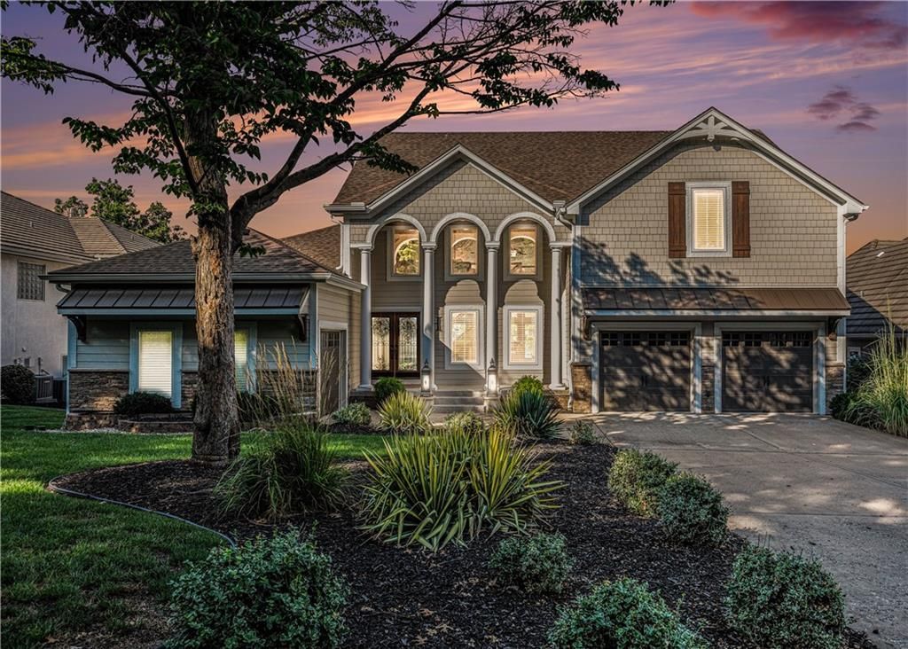 326 Southshore Drive, Lake Winnebago, MO 64034